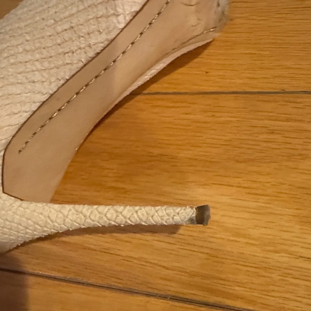 Giuseppe Zanotti Blush Pink Heels - Picture 3 of 8